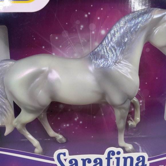 Breyer Sarafina Magical Unicorn w/ Glitter Classic Model Horse Figure 97267 NEW - Picture 4 of 7